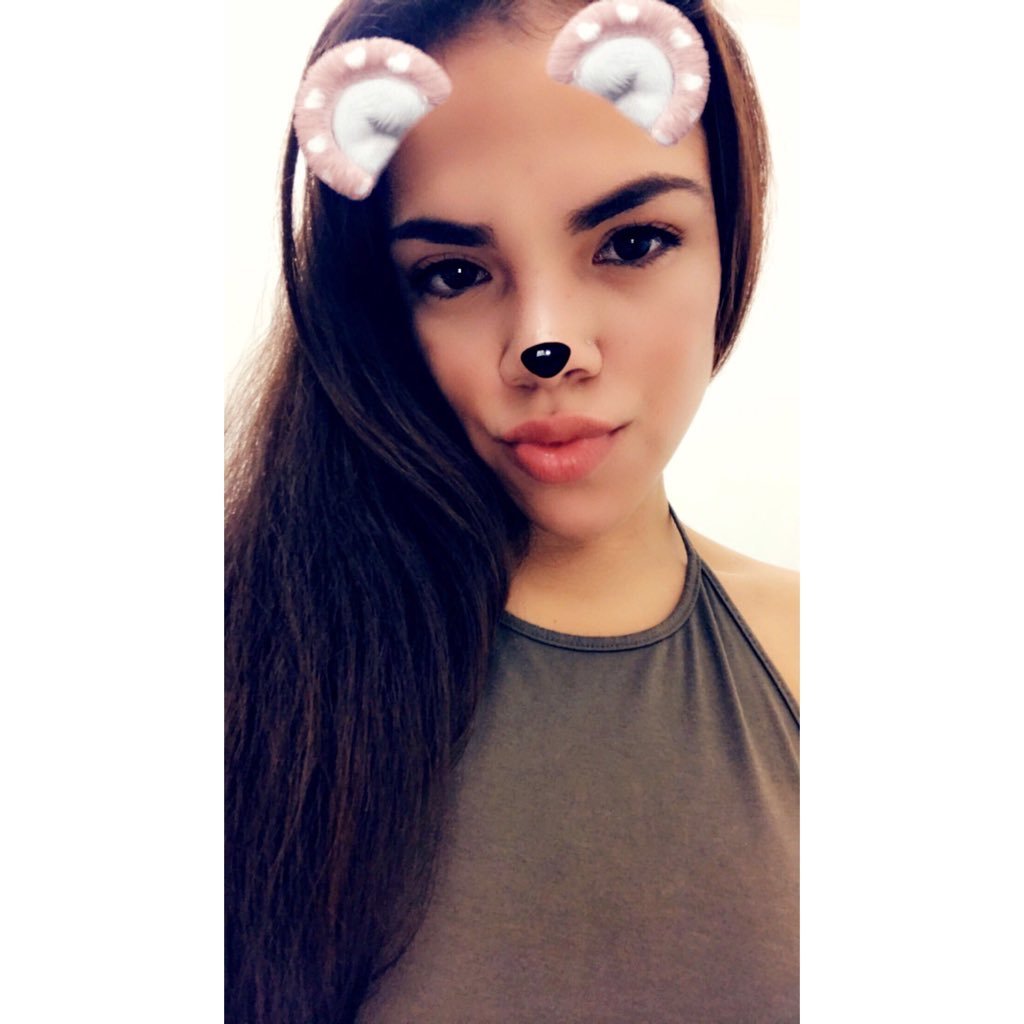 Ashley_Ann_2017's profile picture. CHS 17'