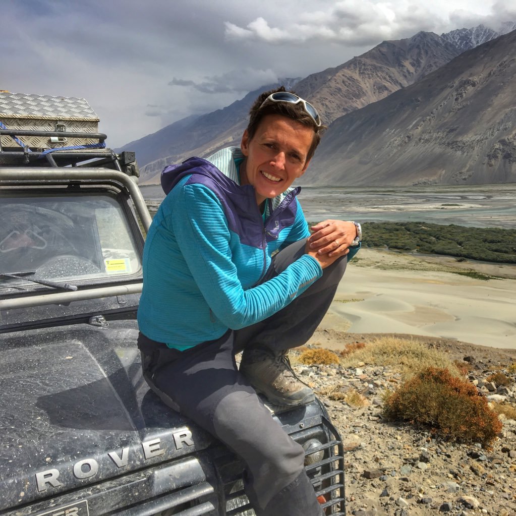 Dreamer, compulsive and apasionate traveler. IT Engineer, passion about Innovation & Travel. ➡️ ON: 🇲🇾#EVTravel #imd_bi
@eviatgers a Instagram