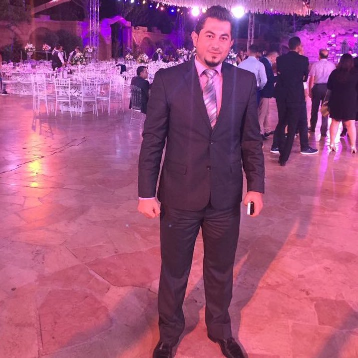 h_o_u_s_a_m's profile picture. 