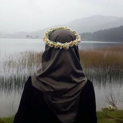 حلمت بـوجهك البارح
ومن البارح أحاول كيف أعيد الحلم 😴❤️'