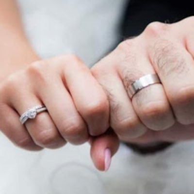 خطابه للزواج💍فضلاً أرسل معلوماتك اسمك،وظيفتك،طولك،وزنك،لون البشره،حالتك الاجتماعية،قبيلتك.طلباتكم على الخاص💍هدفنا المصداقيه وتوفيق راسين بالحلال 🚫اتعابي ٢٠٠٠