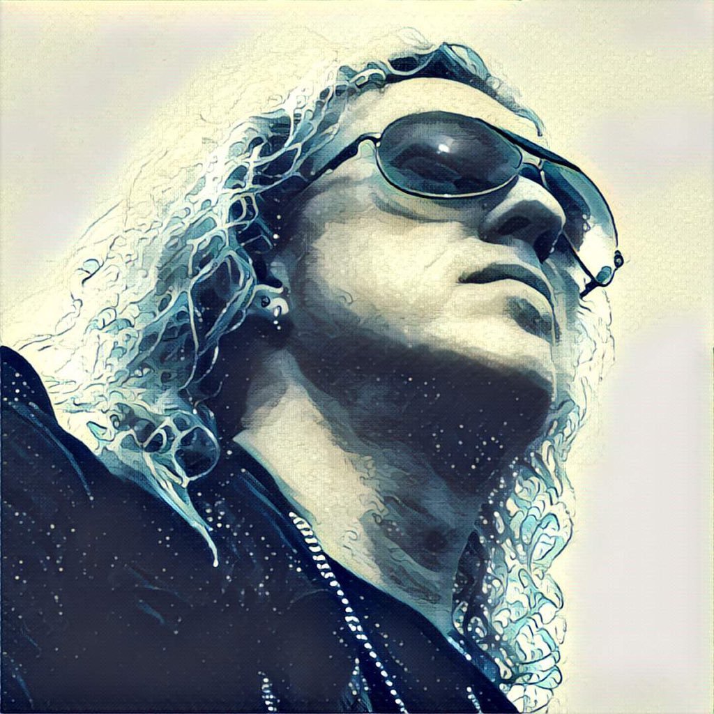 ThrillSeekerOne's profile picture. Creative Director, thrill seeker & musician. Into all things health & fitness, speed, tech, design & business.