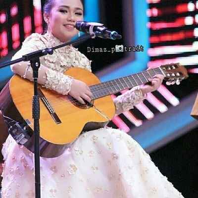 @aliverspku
ig:alivers_luwu_timur fanbase aulia pontianak peserta D'academy4 🎤♥ always support
@da4_aulia17 ♥♥ kirim sms dengan cara ketik DA(aulia) krim 97288