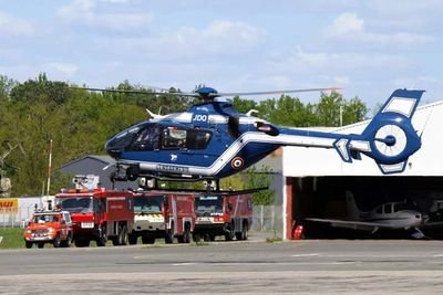 RescueEmergenc1's profile picture. Hey ! Je m'appelle zack j'ai actuellement 15 ans je suis au lycée et bientot secouriste a la protection civile !
J'ai une chaine Youtube: Rescue_Emergency