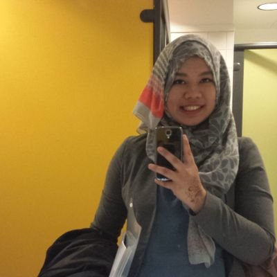 dina_sour's profile picture. 