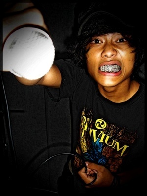 hardthirteen's profile picture. hai i'm benk