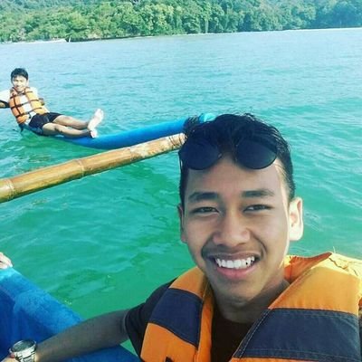 Ekonomi & Bisnis