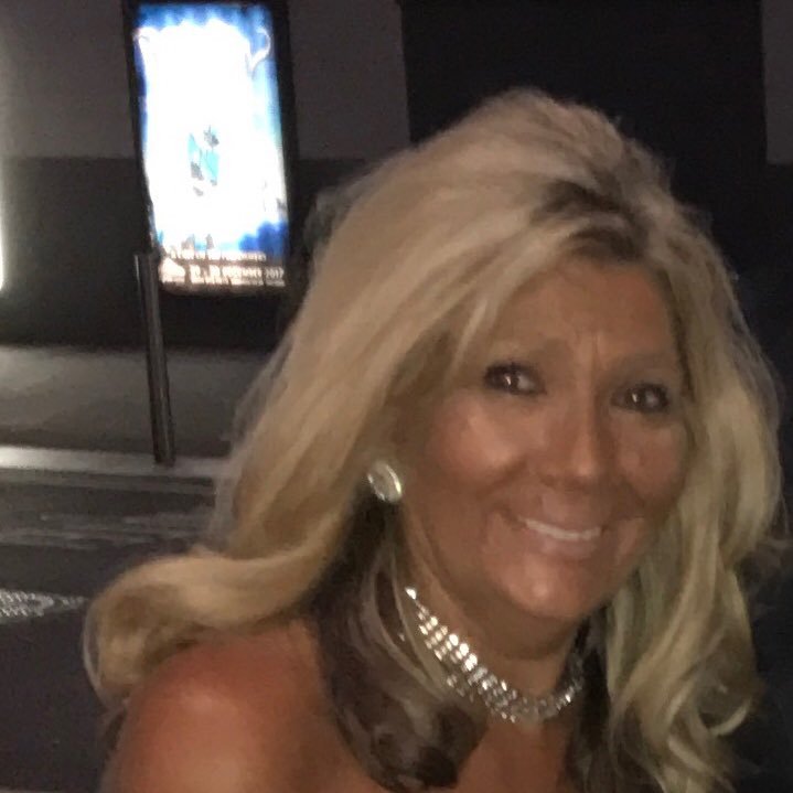 KimLangleyTPS's profile picture. Area manager for Team Kent & South Coast@theperfumeshop