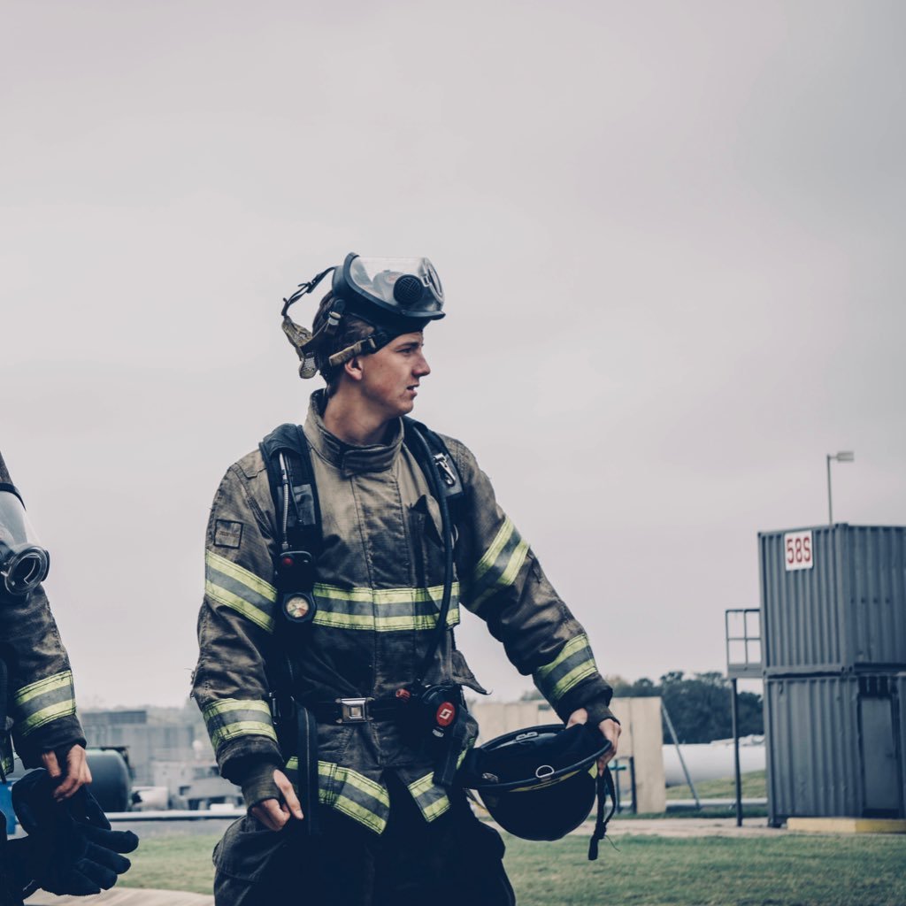 Texas A&M University Firefighting academy 🇨🇦🇺🇸Instagram: nicksmith_k