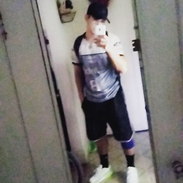 eyesstayclosed's profile picture. but im woke.