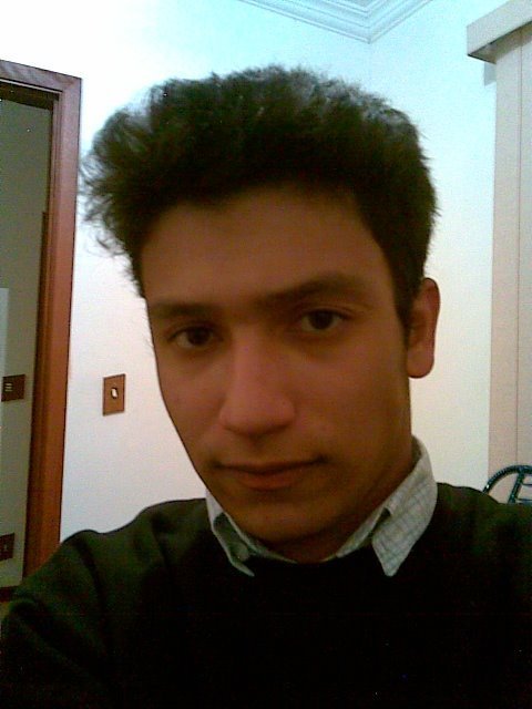 Sou um cara normal sem muitas ambições na vida mais sincero.