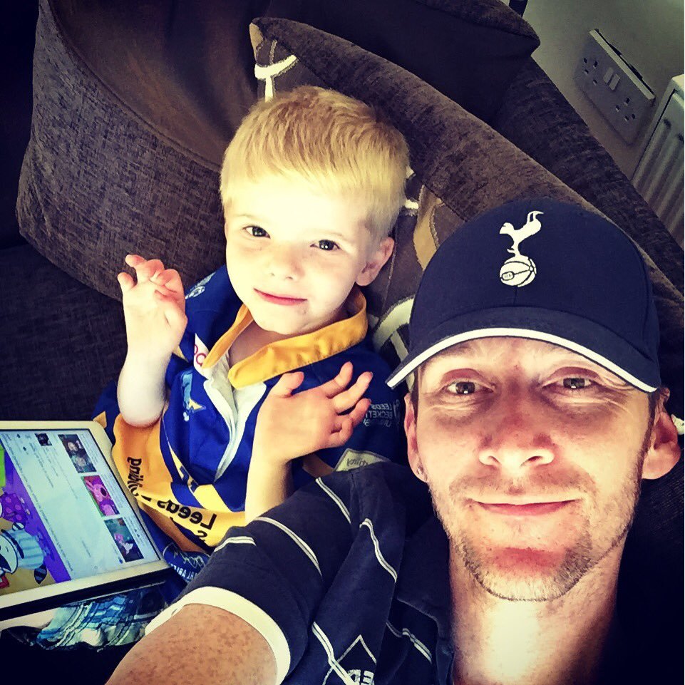 @leedsrhinos season ticket holder, love and hate Spurs in equal measures, music is my passion and love to travel.