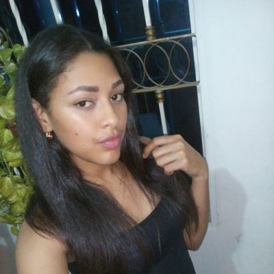 El amor es la razón, la fuerza y el arma más poderosa de la humildad; su esencia vivifica, trasciende y prevalece por sobre el tiempo y la distancia⭐✨♥