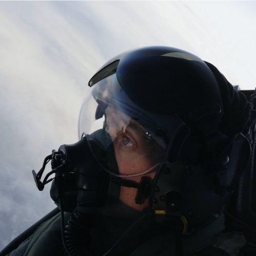 dan_seagrave's profile picture. An emotionally stunted man going through a vague bout of ennui