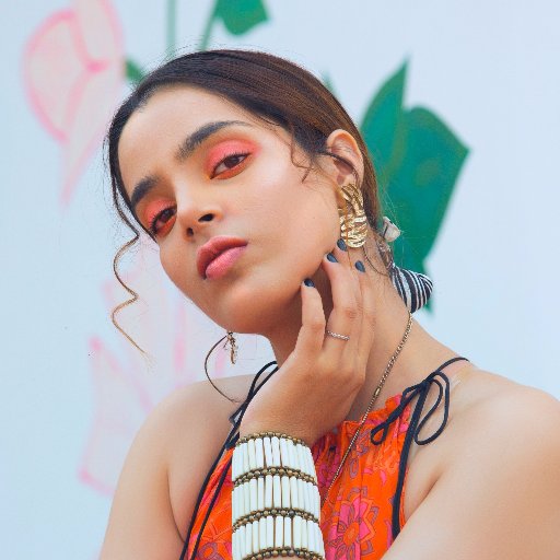 sheenafab's profile picture. Graphic designer, developer, serial entrepreneur and Lifestyle Blogger...