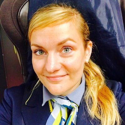 Parisienne/Londoner Eurostar Train Manager, loves books 📖 travels 🌍 arts 🎨 food&wine🍷Stop me for a chat! But contact @Eurostar for general support. 😉