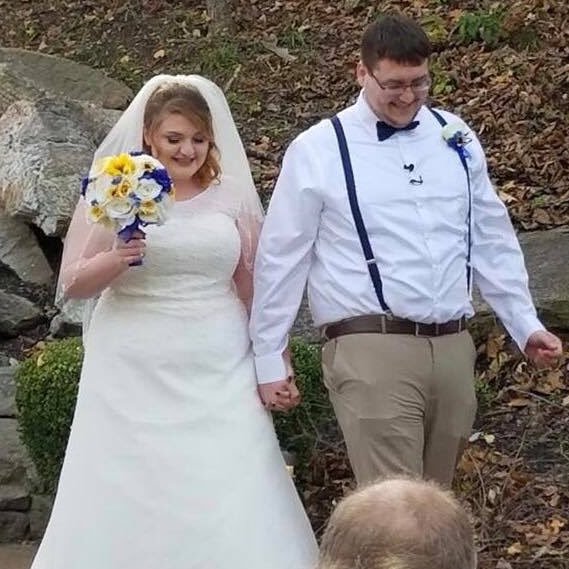 shecansoshedoes's profile picture. NWMSU ΑΔΠ alum. proud mommy to TEA💙and MAA💕 wife to MAA❤️