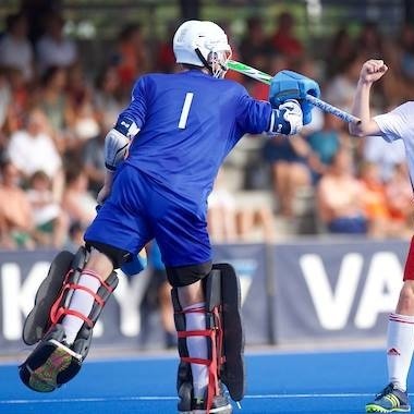 GB & England U21 & Reading HC Goalkeeper. Supported by @TKhockeyUK