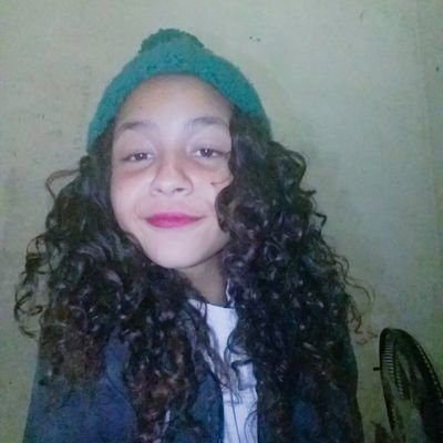 É que um joelho ralado doi bem menos que um coração partido💔😭