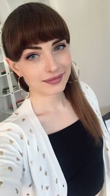 AnaFam002's profile picture. 