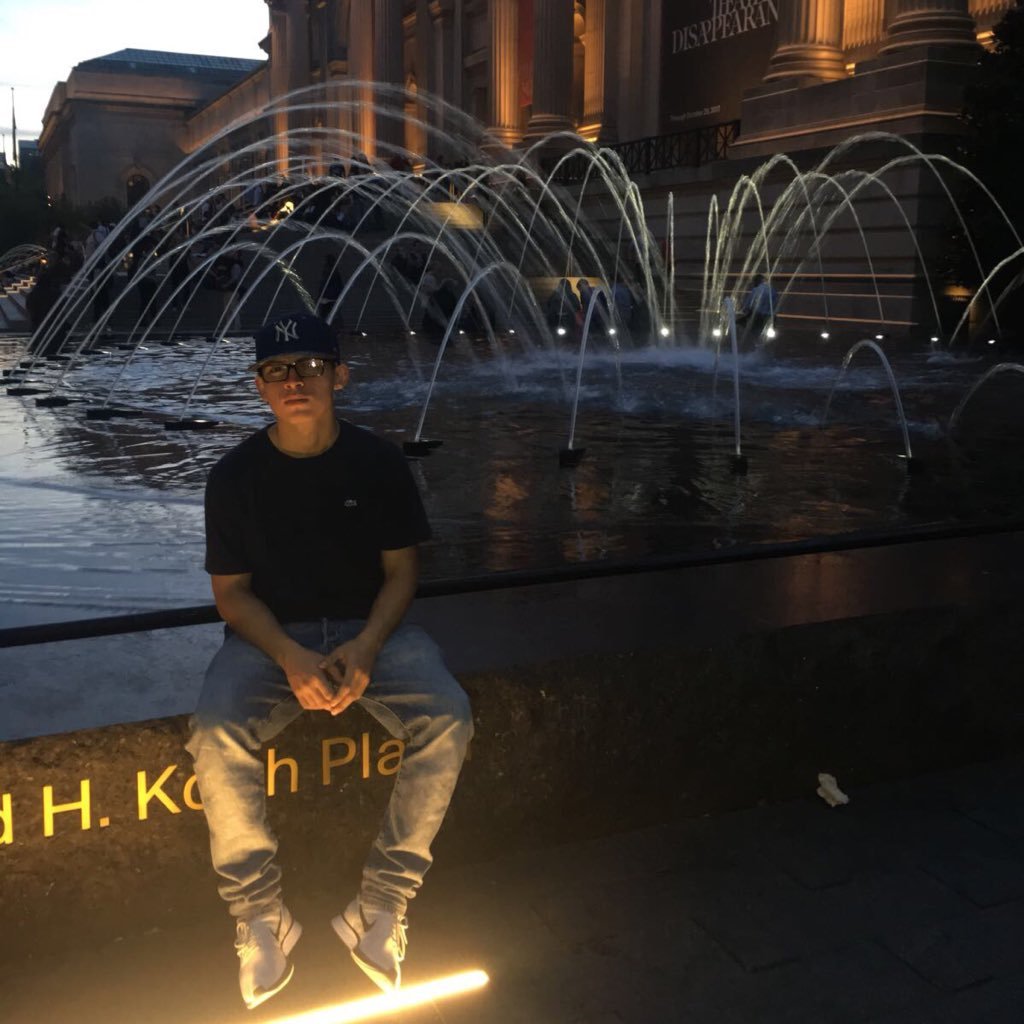 WartechB's profile picture. -Snd Star- Xb1 & PS4 Gt: Wartxch - 6k GB, 3k UMG// Cod Veteran