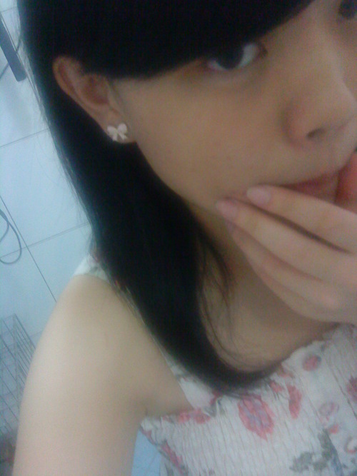 我說中文
AND I SPEAK ENGLISH
UND AUCH DUETSCH