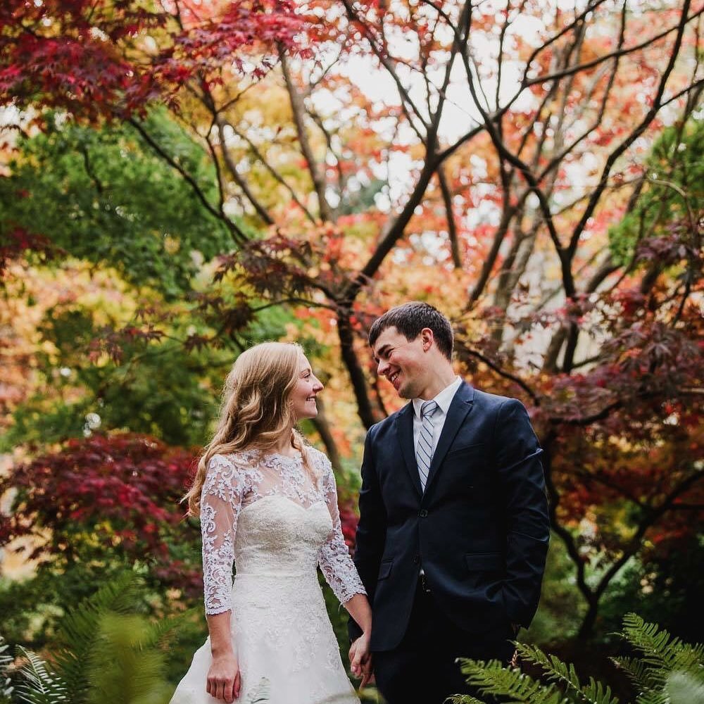 Victoria BC Wedding Photographers & Engagement Photos | Fun, Adventurous and Vibrant Memory Makers! #YYJ #victoriaBC #vancouverislandweddings #weddingphoto