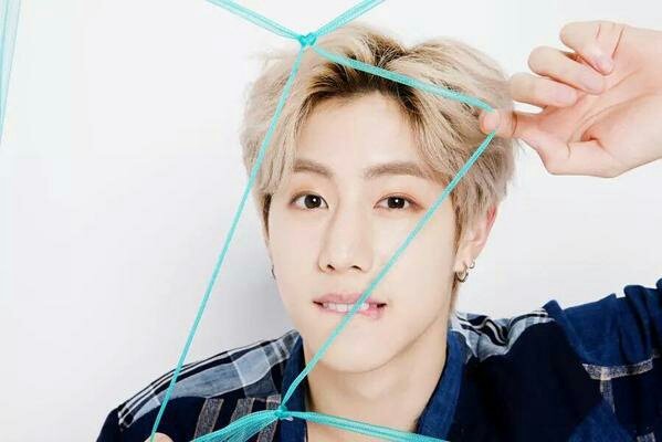 hola!:D soy emi, me gusta dibujar :8 el k-pop y amo a got7! ✩✩✩ #teamnicoproazo