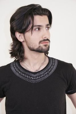 sfghjj18's profile picture. ‏احب النساء الجميلات واعشق انوثتهن