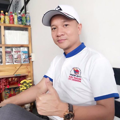 Am a Vietnam handsome with sense of humor i was born in Vietnam and grow up in Austin Texas i enjoy my job and am single with no kids i like travel and fashion
