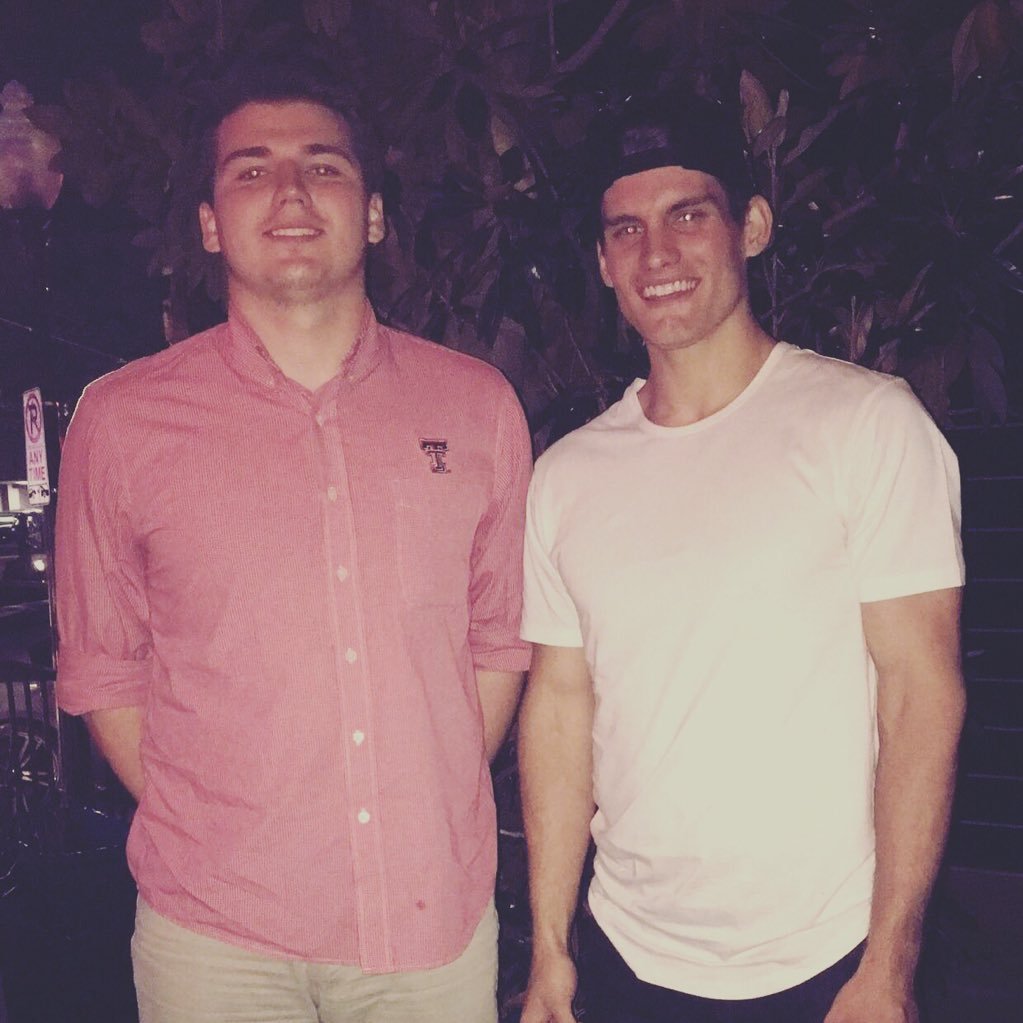 K2keymaster's profile picture. Instagram and Snapchat: k2keymaster 💼UPS, Public house