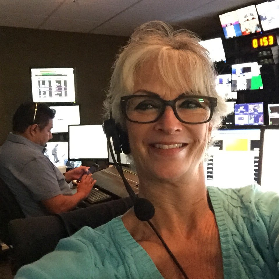 Emmy Award-winning Assistant Director/Voiceover Artist 37 yrs @10News @EWScrippsCo KGTV -RETIRED-❤️Hiking Travel Beer Cooking Talk Radio #COFFEE @SevenSeasRoast