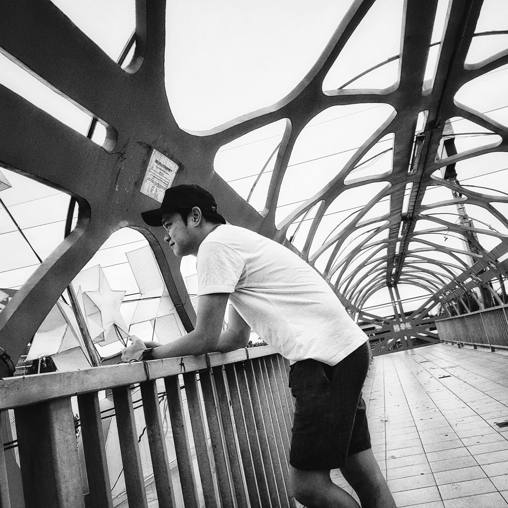 yesitsleo's profile picture. Im the man who knows everything about nothing and nothing about anything. fb/ IG - @yesitsleo .