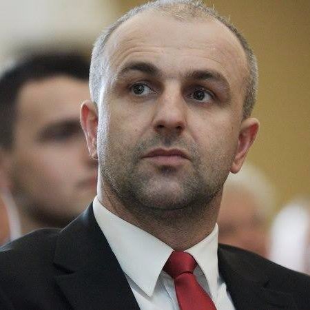 FerdinandOsmond's profile picture. 🇬🇧🇬🇧#selfemployed@business man, travel a lot