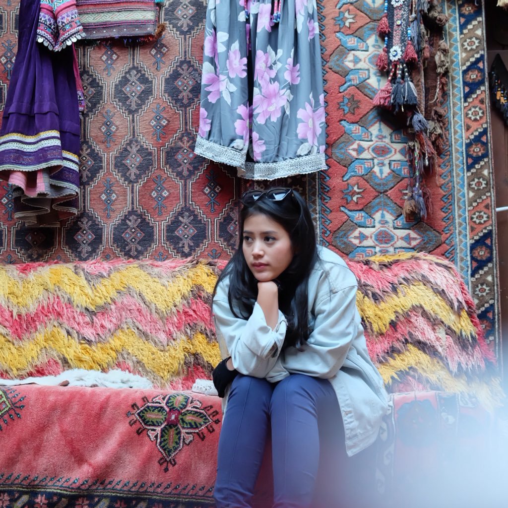 kbestari's profile picture. “Don’t dream your life, travel your dreams.“