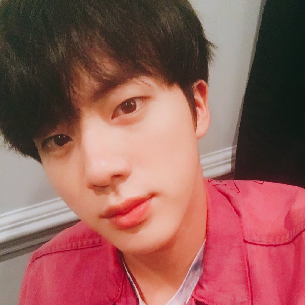 inyoureyes_jin Profile Picture