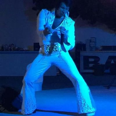 Chris King as Elvis / radio presenter https://t.co/iyDwwd8JGx / Proud owner of https://t.co/7vVy9D7Jgt