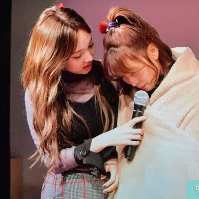 Linh Dan Truong Nayeonmomo Twitter