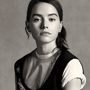 Rey_SWRPG's profile picture. 〝 Yoυ αlreαdy kηow τhe τrυτh, τhey'll ηever comιηg bαck, bυτ, τhere ιs someoηe who sτιll coυld.. 〞❉  — Jedι & Soldιer of τhe Resιsταηce. —