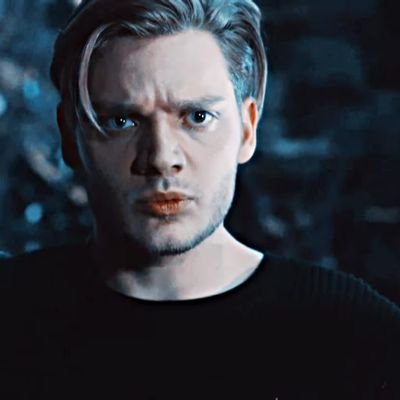 ⠀⠀⠀⠀‹☪︎┊ ❛ Ꮍou know, when Ꮖ first showed up at the Ꮖnstitute, Ꭺlec called me reckless so many times that Ꮖ went and looked it up in the dictionary. ❜