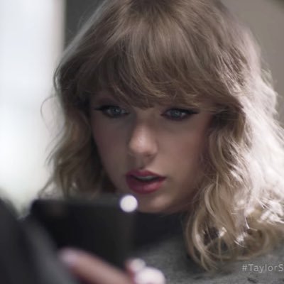 swiftiefactsss's profile picture. she can be my jailer,burton to this taylor