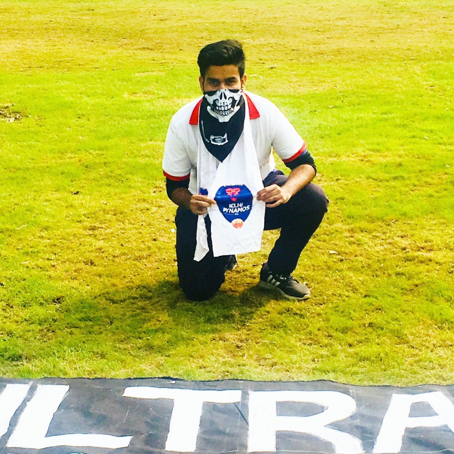 LakshitSingh007's profile picture. ADVOCATE ⚖️Real Madrid ⚽️❤️ Delhi Dynamos ❤️ Dynamos Ultras 🦁