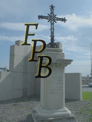 Frente Popular del Bulto. 
Reivindicamos la vuelta agüelas con sus sillas de aneas, las pipas y el cachucho en la puerta de las casas