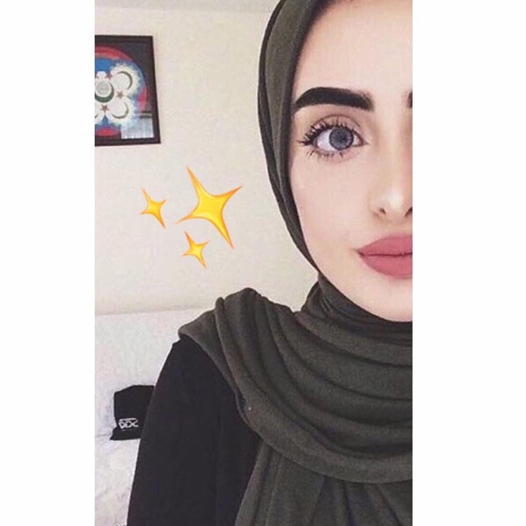 جميلـﮪـہ ڪ انا 🧕🏻✨