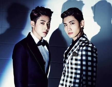 waraukadonifuk9's profile picture. 東方神起ファン。ゲーム漫画スポーツ好き。ゲームはMHWI.DBD.ゼルダ、スマブラやってます！野良が多いので誘いOKです！

無言フォローお許しを。
福岡→東京