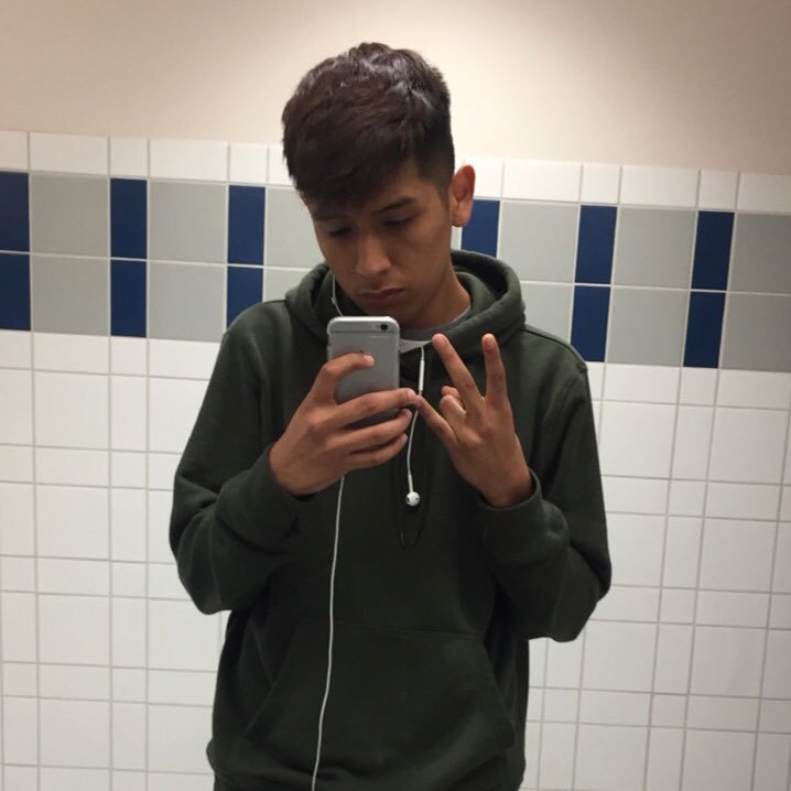 reticnt's profile picture. 920