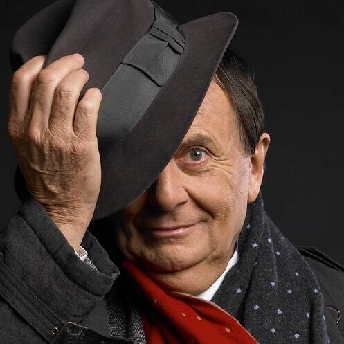 Barry_Humphries Profile Picture