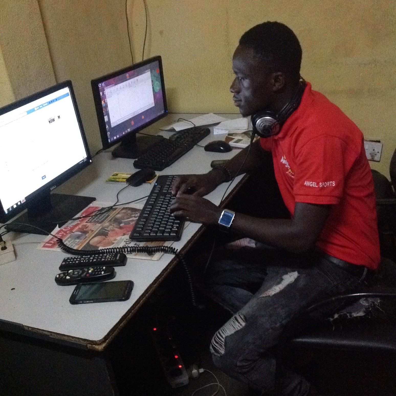 Head of Sports cash 91.1fm kmsi specialised in communication (Degree Holder).Former President of Association of Student Journalists (ASJ) Ghana.BCS Director