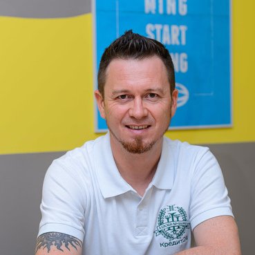 Relentless change-maker and adventure-seeker. Tech entrepreneur. Father of 4. #fintech #entrepreneurship