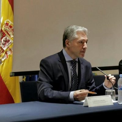 Dr. Historia y Dr. Derecho. Prof. titular de la universidad CEU San Pablo. Presidente Foro Arbil. interés en Hispanidad, Eurasia y Mundo árabe